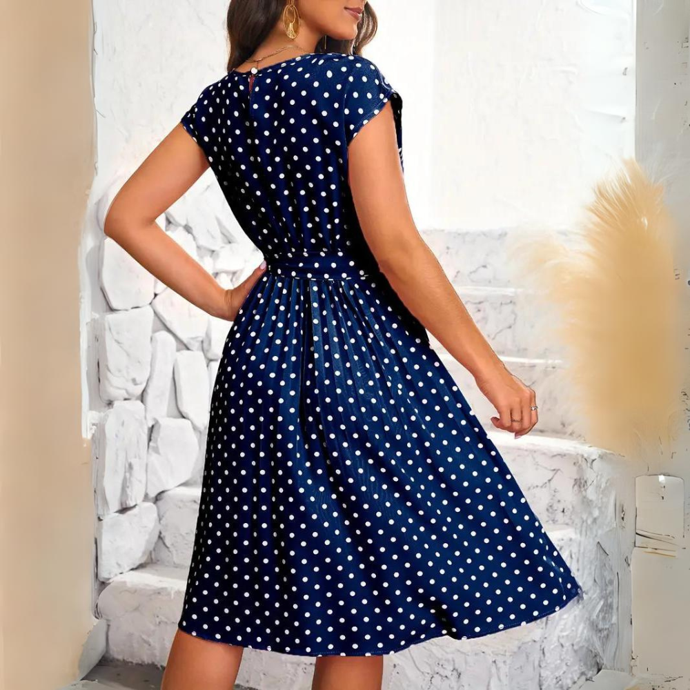 Valenzora | Elegantes gepunktetes Kleid