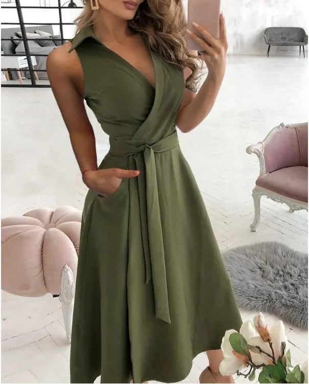Valenzora | Wrap dress Sleeveless Collarless design Flattering waistband Knee-length