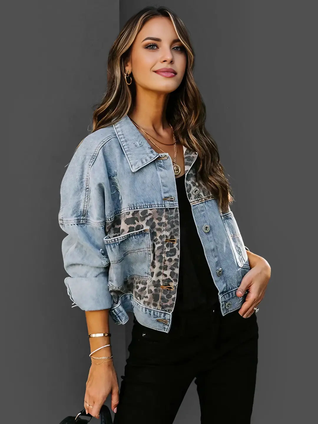 Valenzora | Leopard print denim jacket