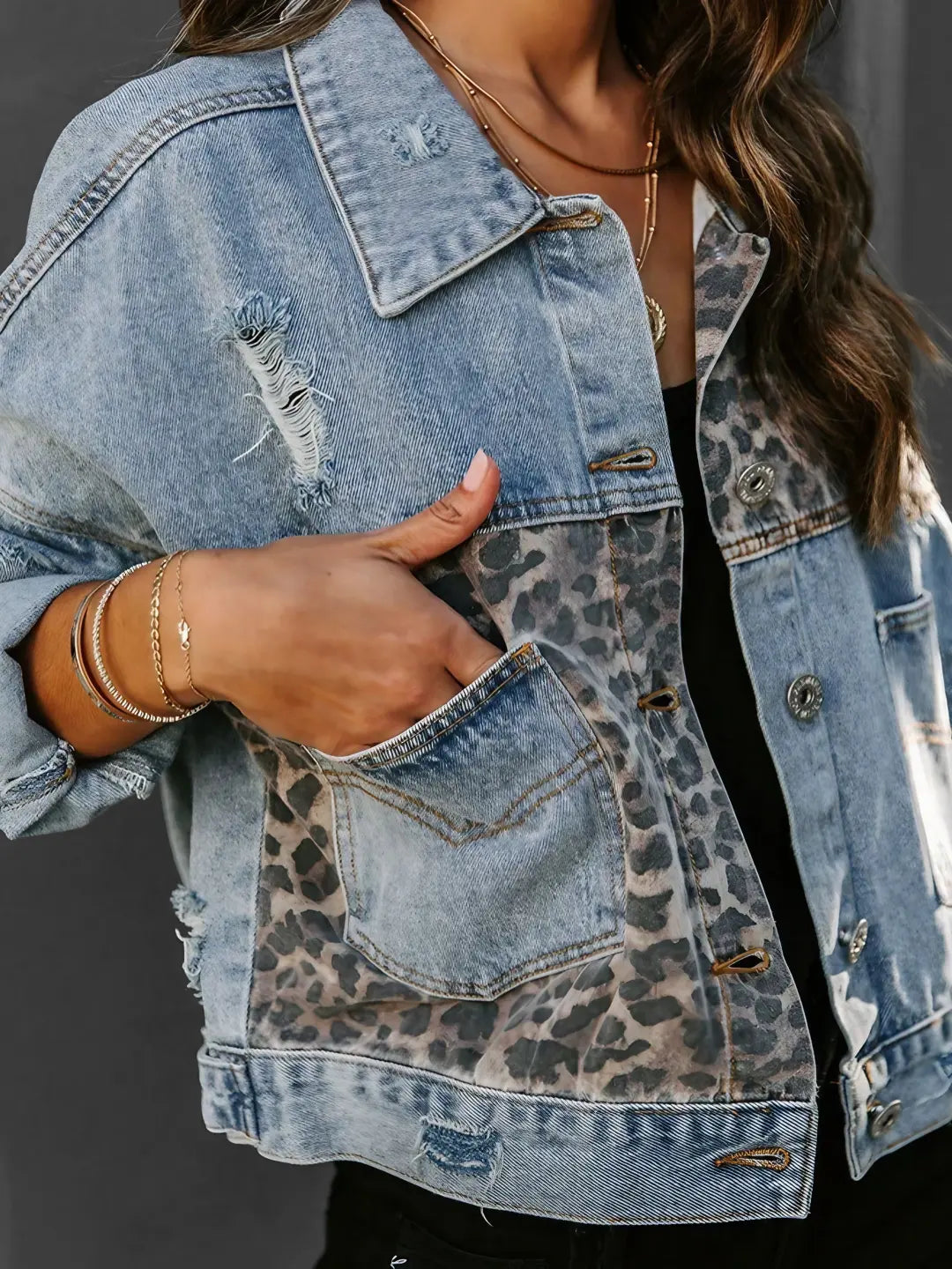Valenzora | Leopard print denim jacket