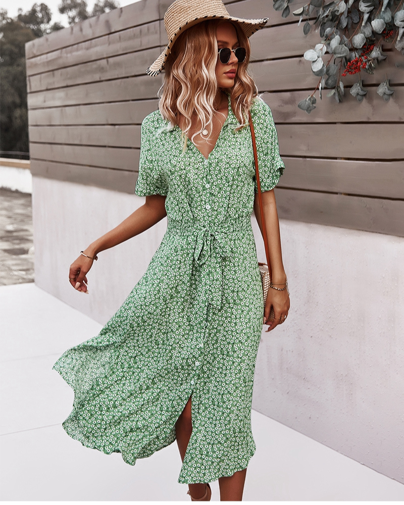 Valenzora | Summer Midi Dress This floral dress is a must-have for this summer