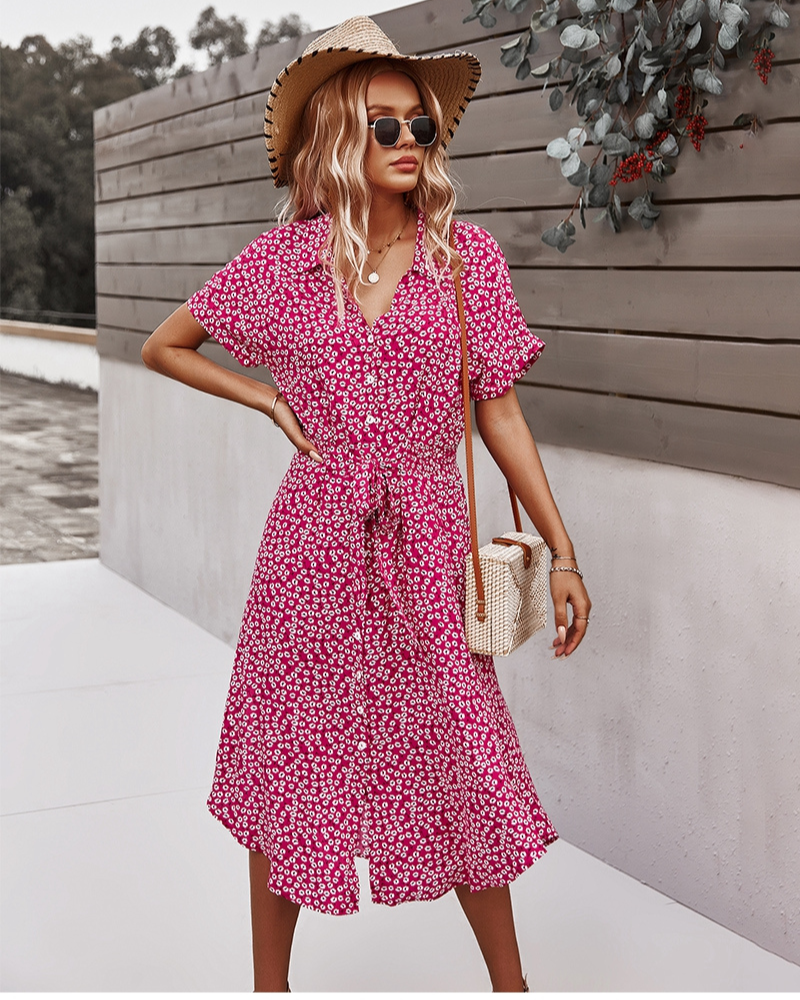 Valenzora | Summer Midi Dress This floral dress is a must-have for this summer