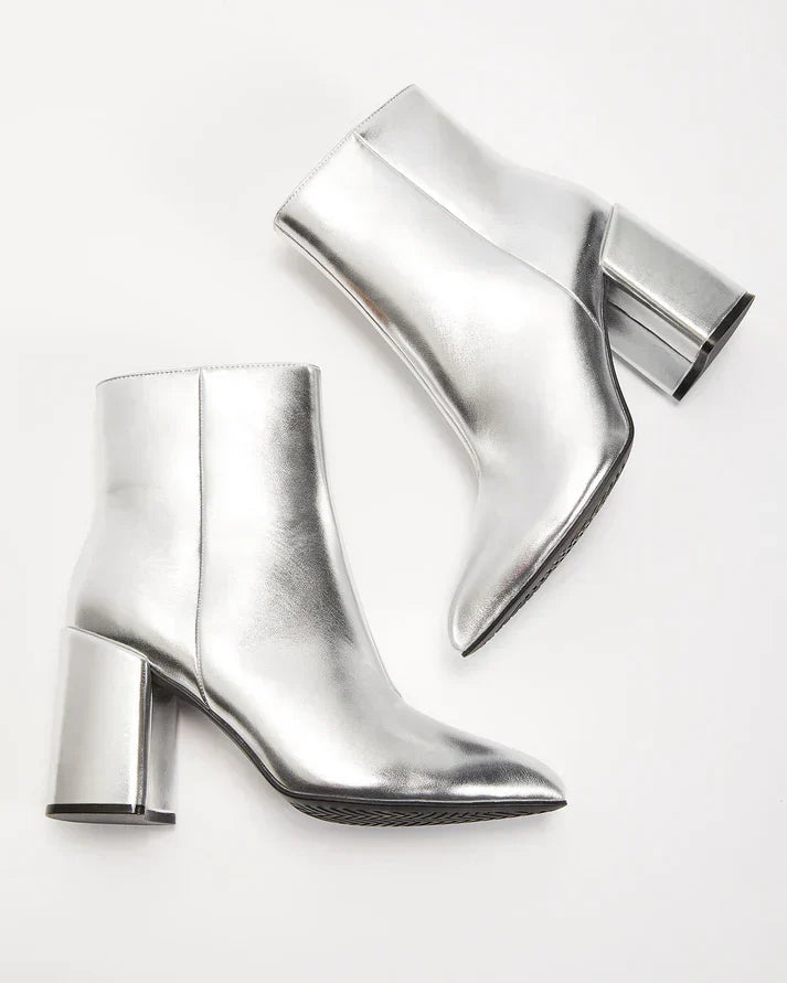 Valenzora | Silver metallic ankle boots with block heels for a bold and trendy look