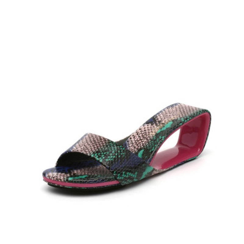 Valenzora | Chunky heels, wedges, peep toe cutouts, genuine leather