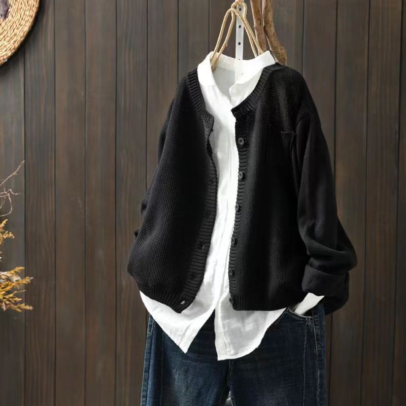 Valenzora | Weiche, taillierte Strickjacke