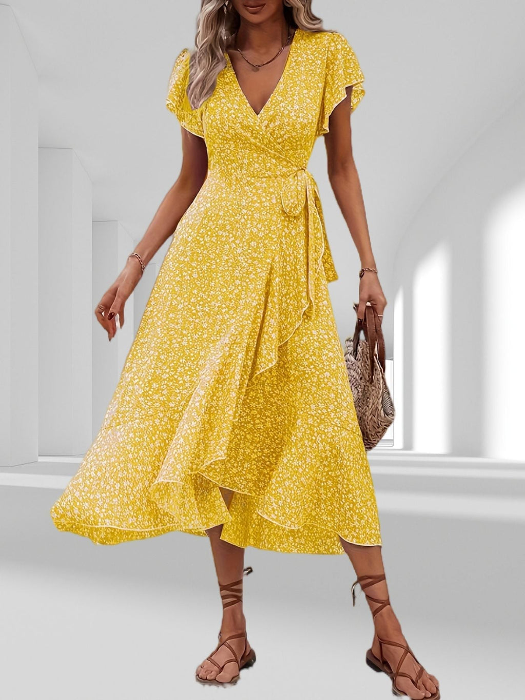 Valenzora | Adored By You Floral Midi Dress with Daisies