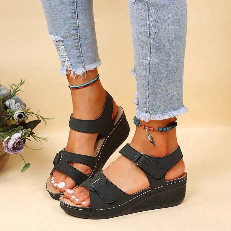 Valenzora | Orthopedic Sandals Comfortable hiking shoes you'll want to wear all day