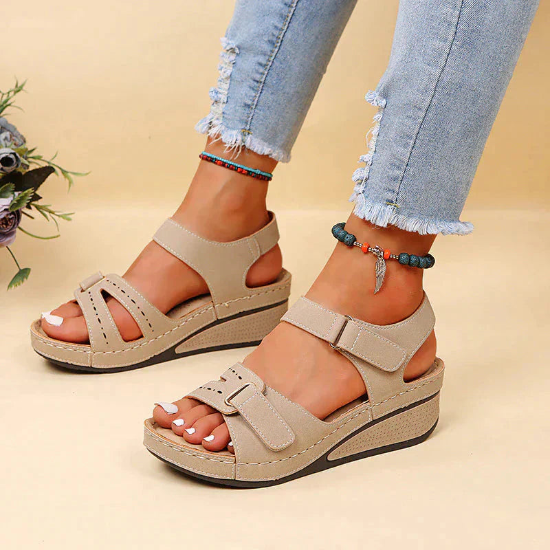 Valenzora | Orthopedic Sandals Comfortable hiking shoes you'll want to wear all day