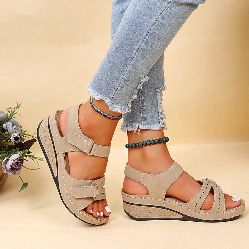 Valenzora | Orthopedic Sandals Comfortable hiking shoes you'll want to wear all day