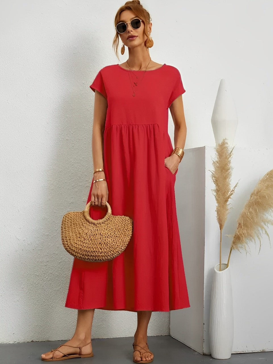 Valenzora | Stunning cotton summer dress with a comfortable cut for warm weather