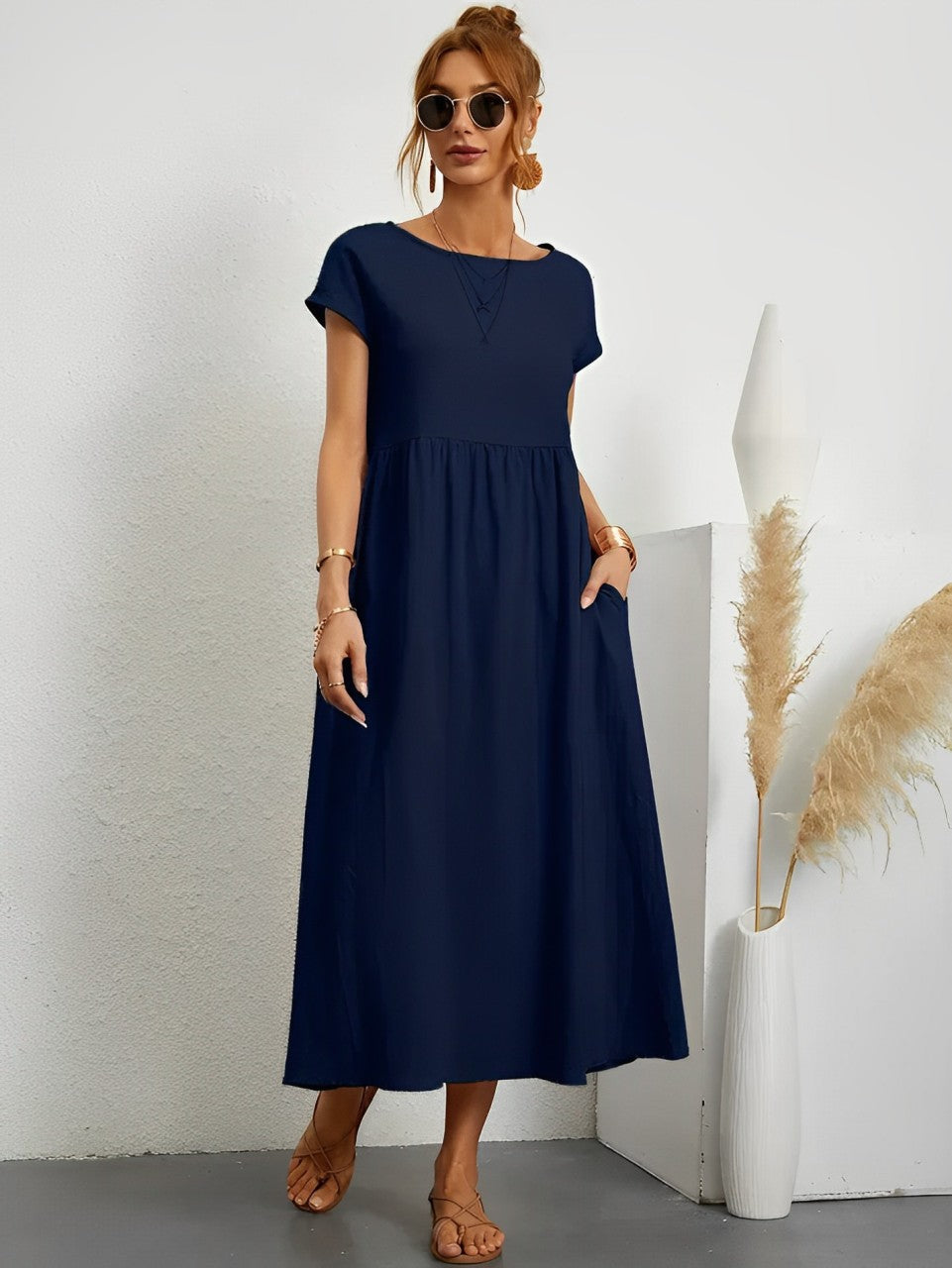 Valenzora | Stunning cotton summer dress with a comfortable cut for warm weather
