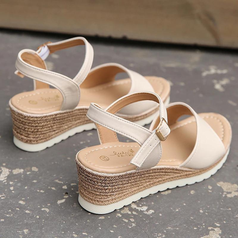 Valenzora | Wedge sandals Step into summer with trendy wedge sandals