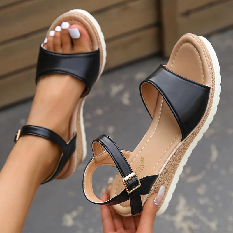Valenzora | Wedge sandals Step into summer with trendy wedge sandals