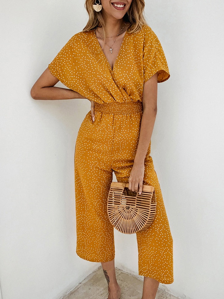 Valenzora | Jumpsuit Make a statement with our stylish polka dot jumpsuit