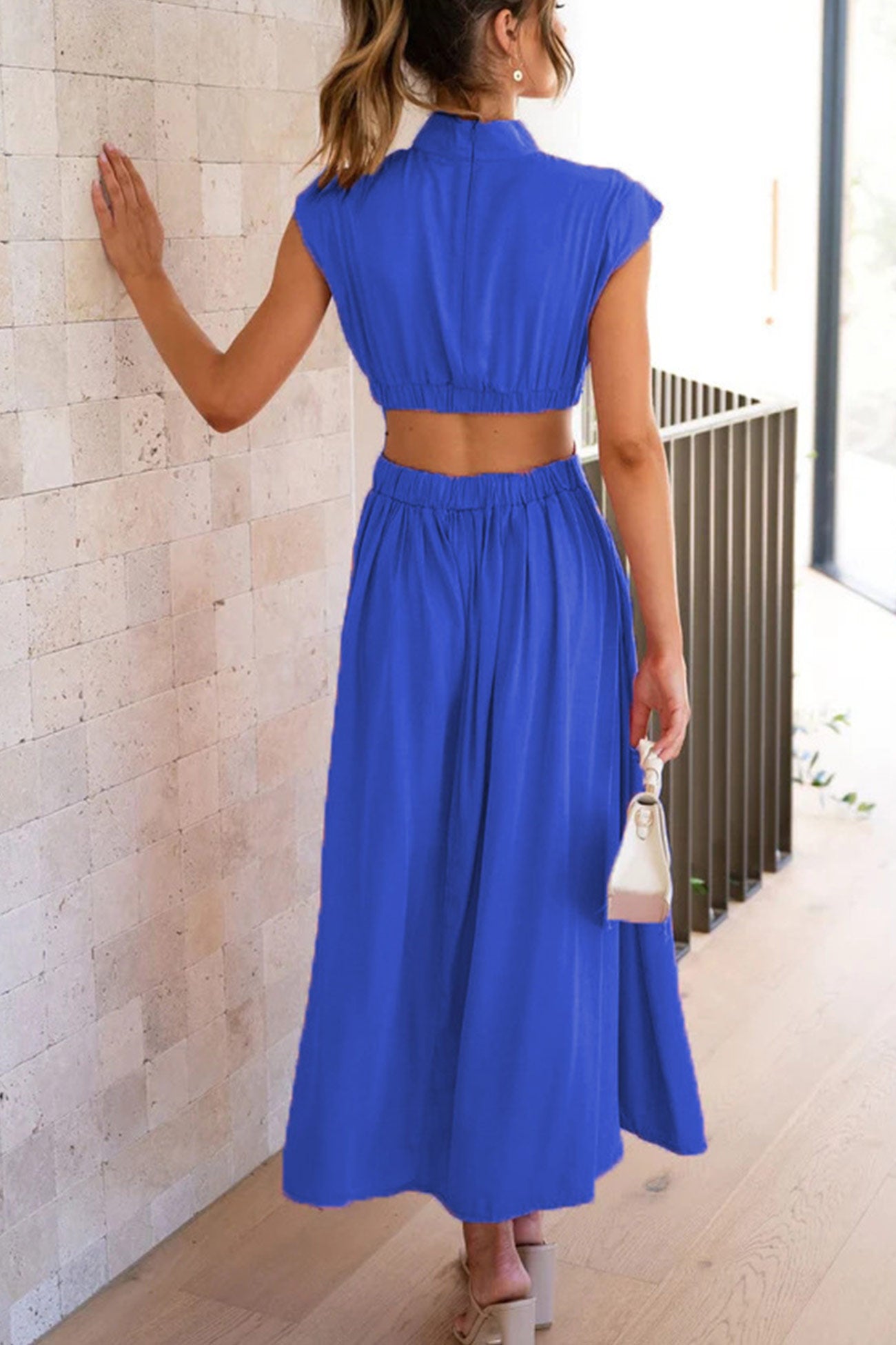 Valenzora | Midikleid mit Rollkragen und Cut-Outs