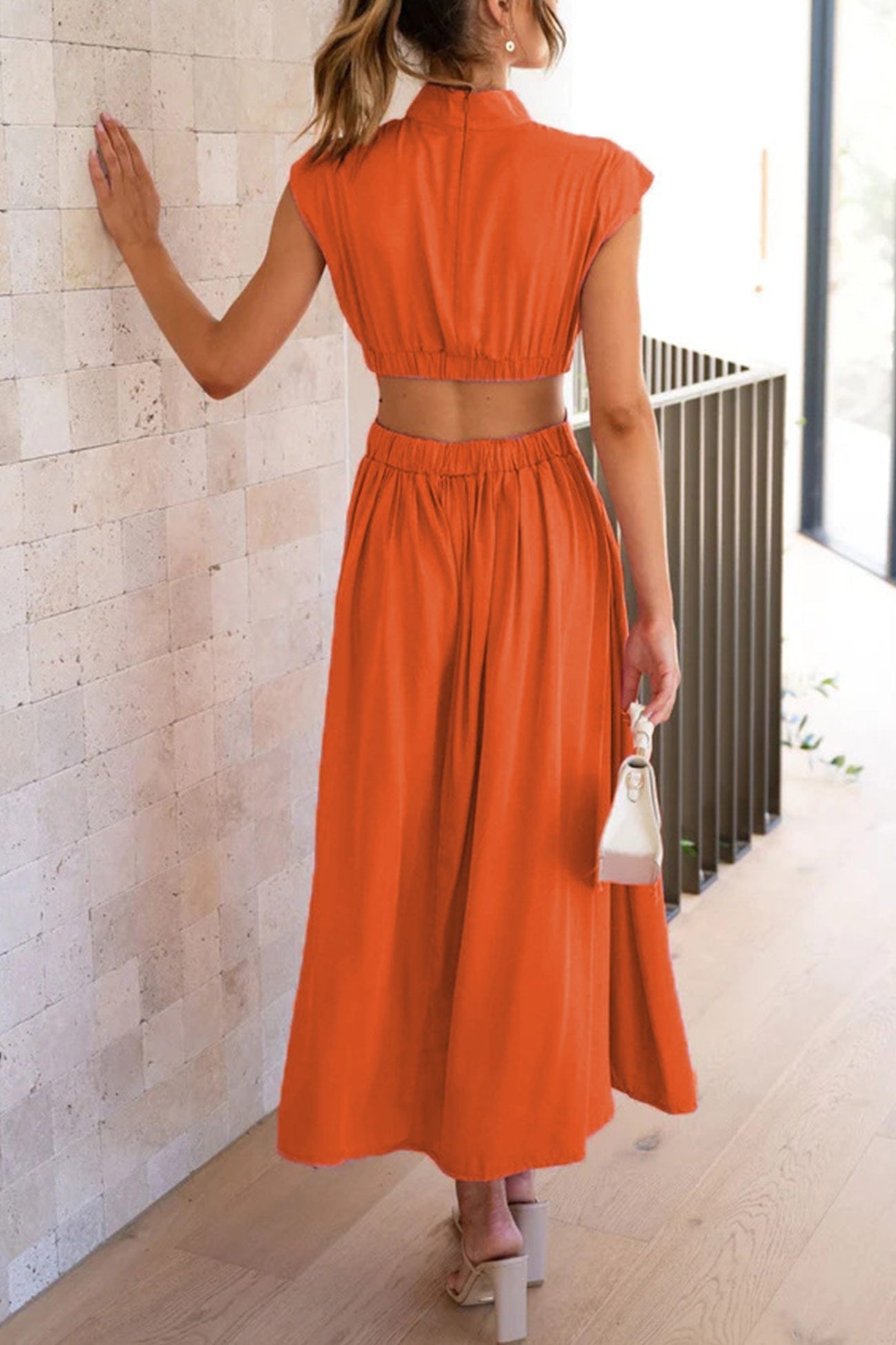 Valenzora | Midikleid mit Rollkragen und Cut-Outs