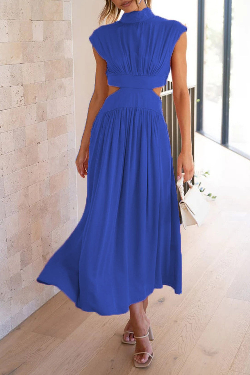 Valenzora | Midikleid mit Rollkragen und Cut-Outs