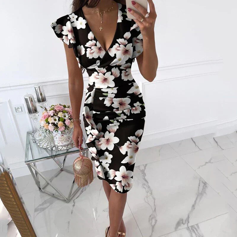 Valenzora | Dress with ruffled hems and V-neck