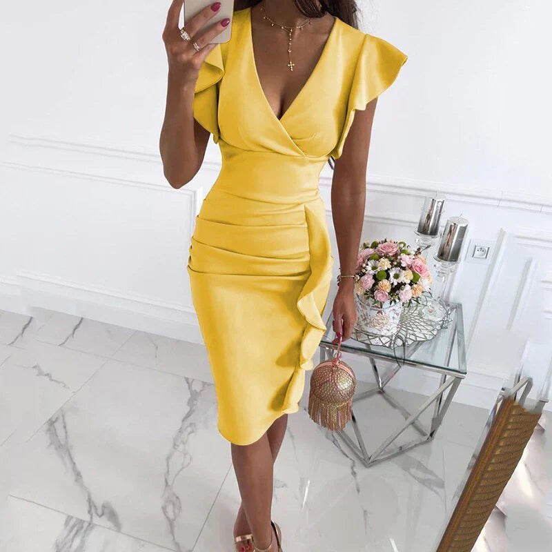 Valenzora | Dress with ruffled hems and V-neck