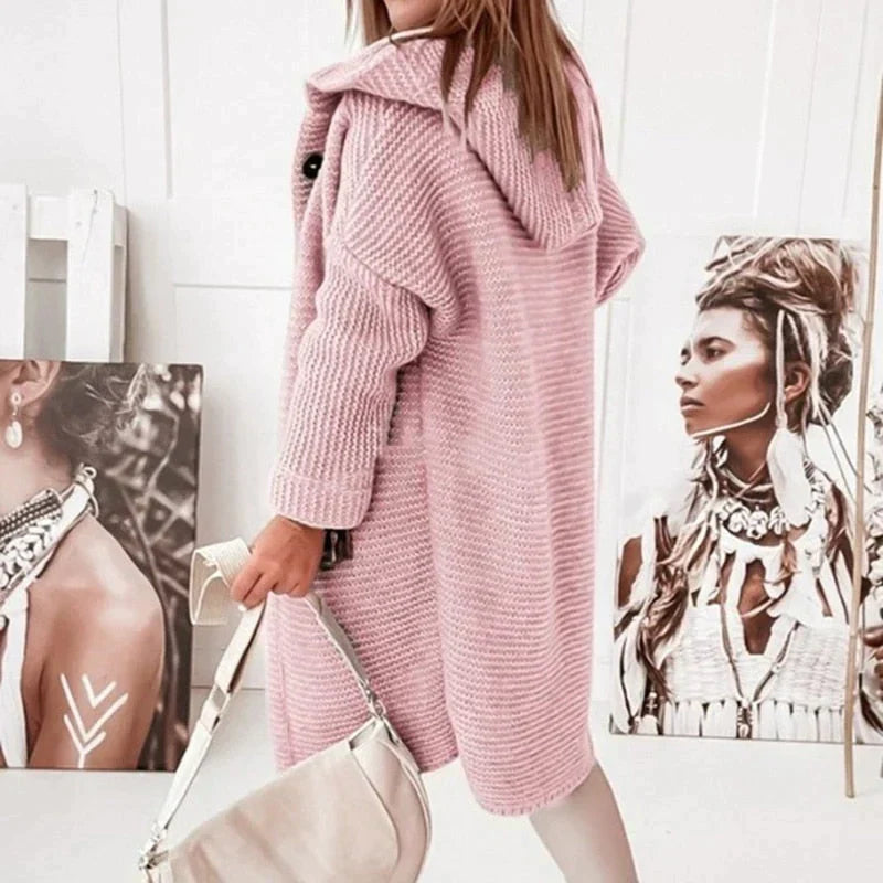 Valenzora | Extra lange, warme Strickjacke mit Kapuze für Damen