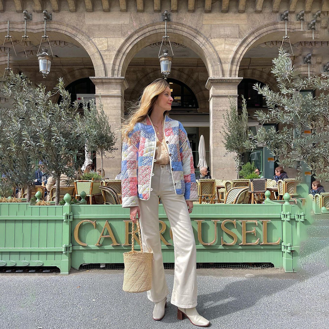 Valenzora - Women's vibrant floral jacket with eye-catching buttons