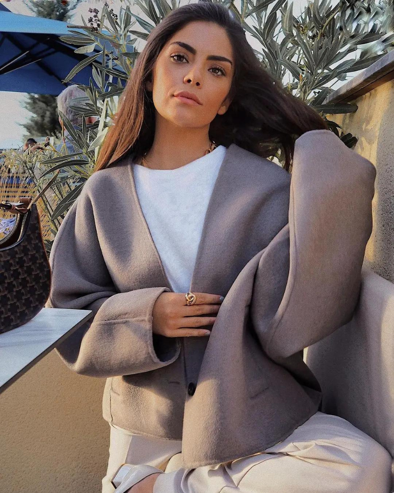 Valenzora - Women's oversized cropped jacket with wide-leg trousers