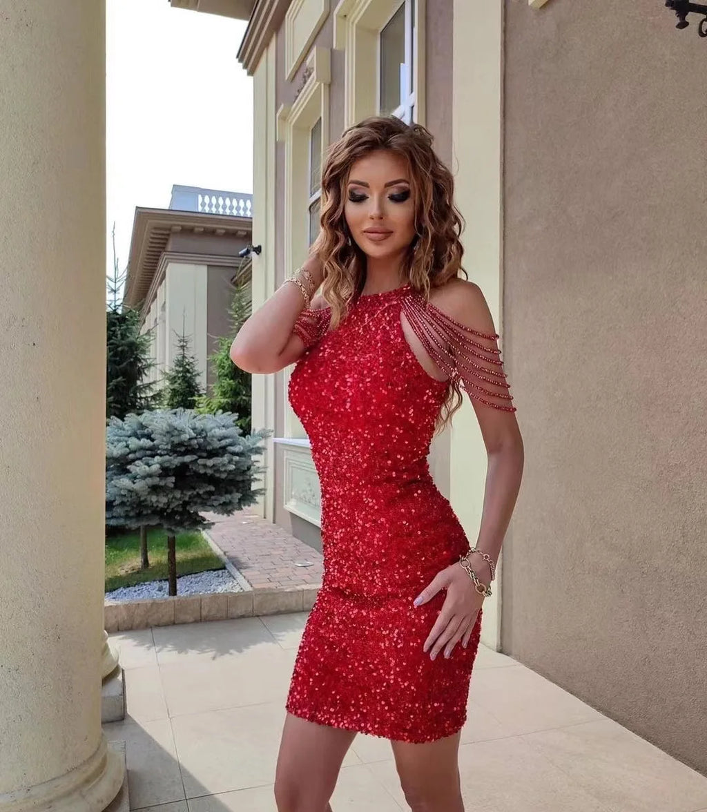 Ärmelloses, paillettenbesetztes Partykleid mit schmalem Rock