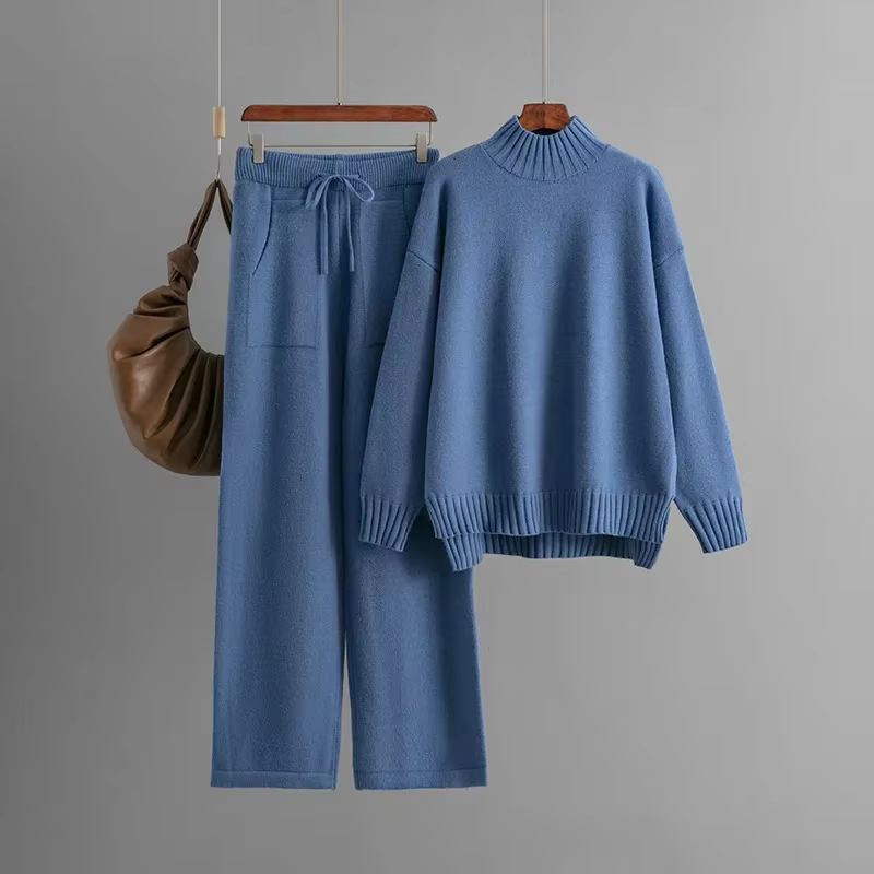 Valenzora | Stylish set consisting of a long-sleeved sweater and straight-leg trousers