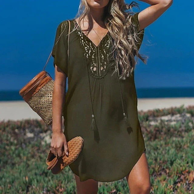 Valenzora | Women's beach throw with V-neck and lace