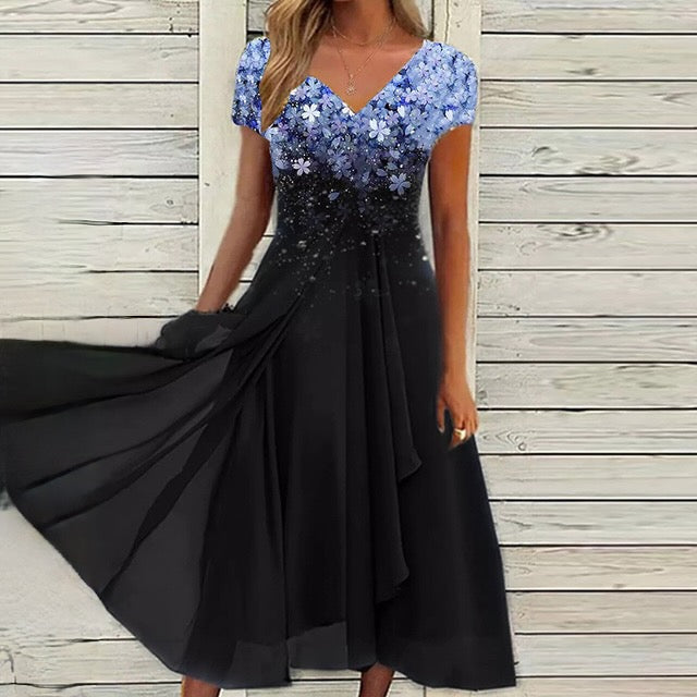 Valenzora | Lace dress with round neckline