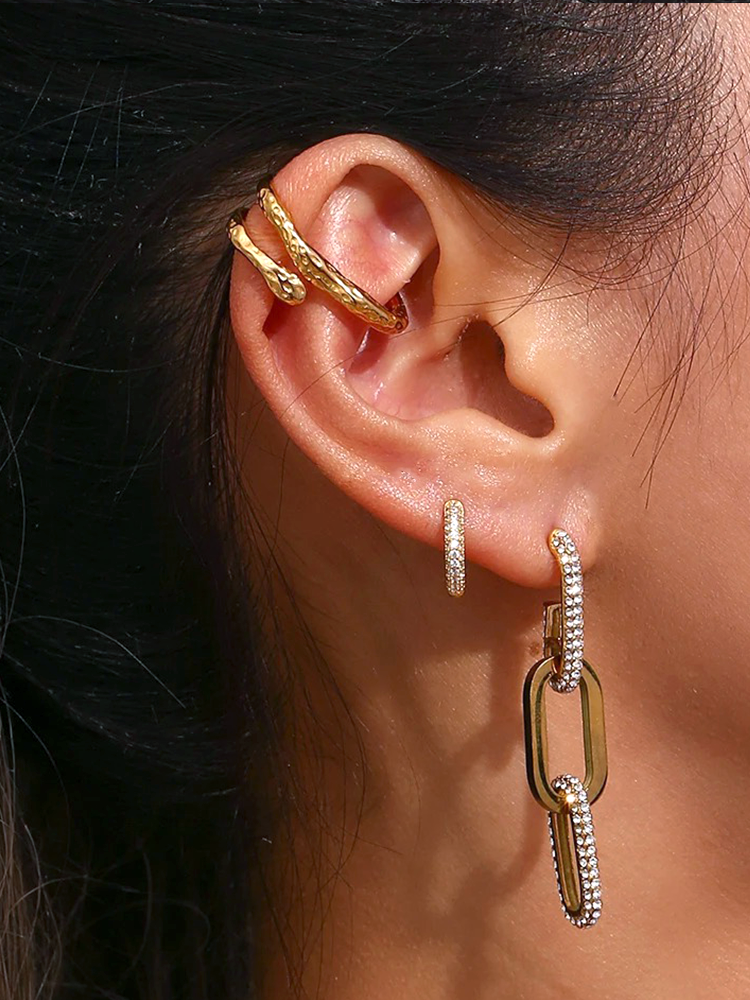Valenzora | Chunky Ear Cuff Gold For Edgy Style Upgrade