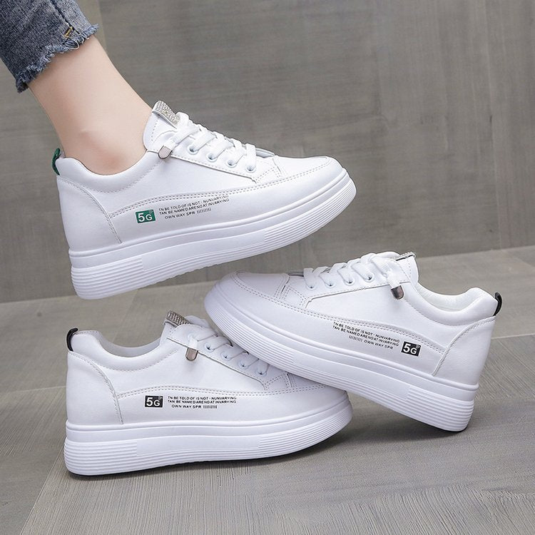 Women's sporty sneakers with non-slip sole and modern design, size S