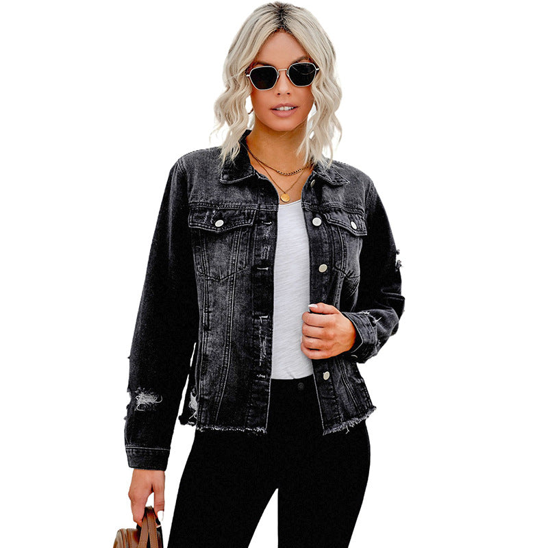 Women's denim jacket with a relaxed fit and functional pockets, size