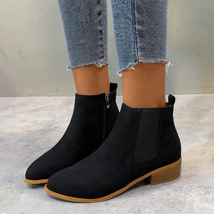 Women's ankle boots with elegant zipper and comfortable block heel, size S