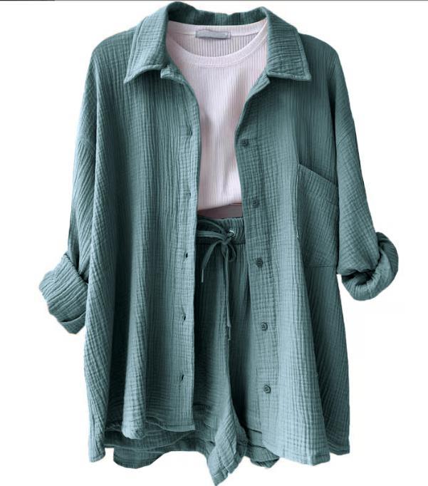 Women's casual summer outfit with modern button placket and elastic waistband, size S