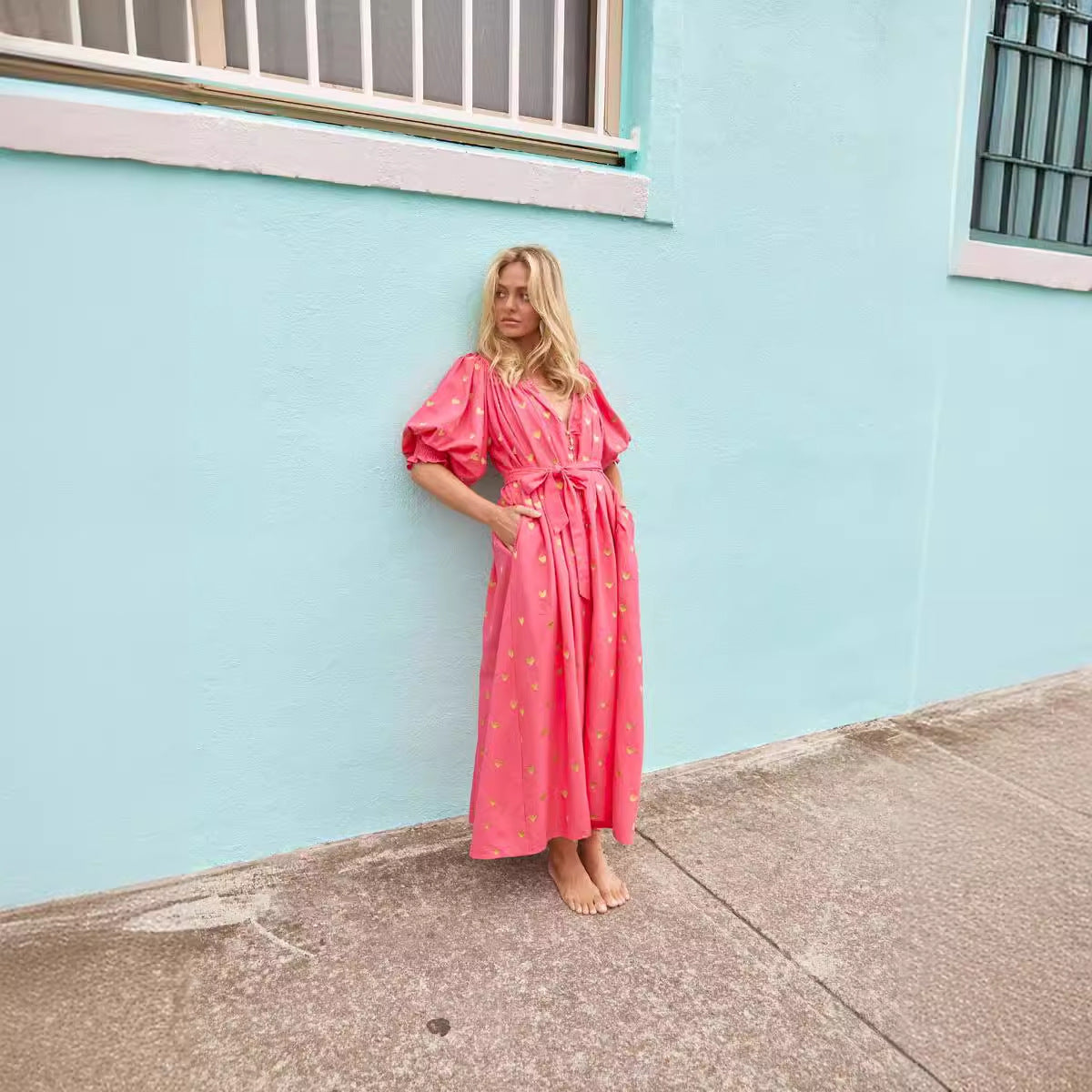 Damen-Sommerkleid mit Puffärmeln und Golddetails, Größe