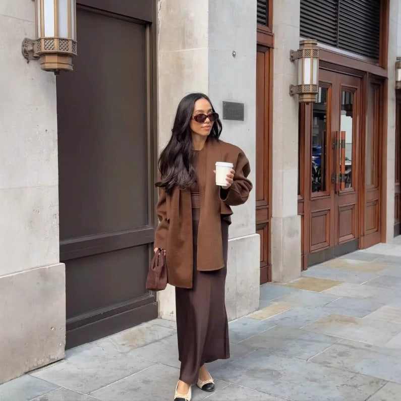 Women's oversized jacket with an elegant cut and matching scarf, size [size missing]