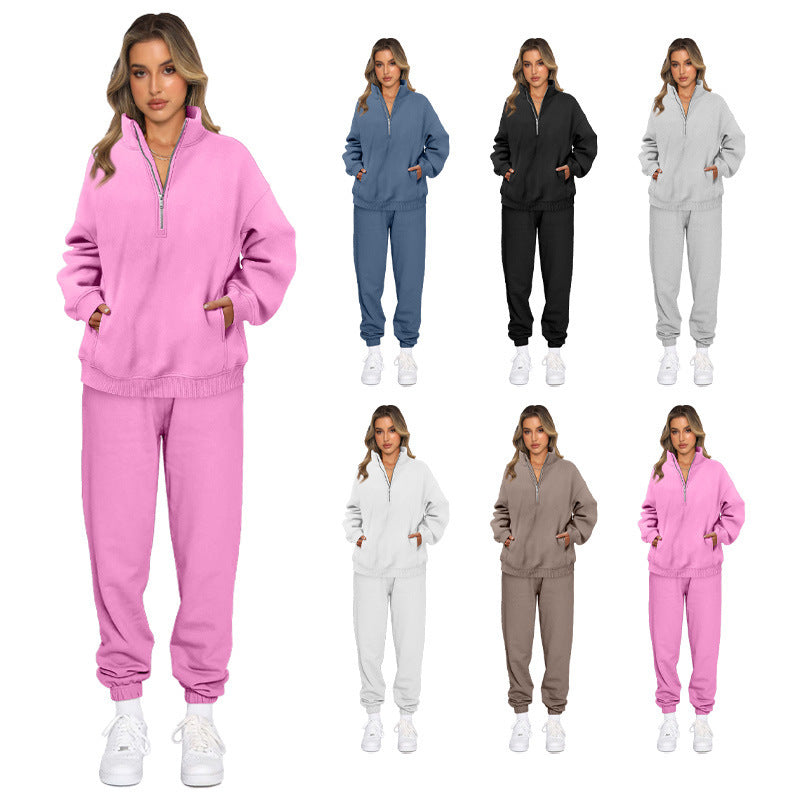 Women's sporty set with stand-up collar and practical zipper, size