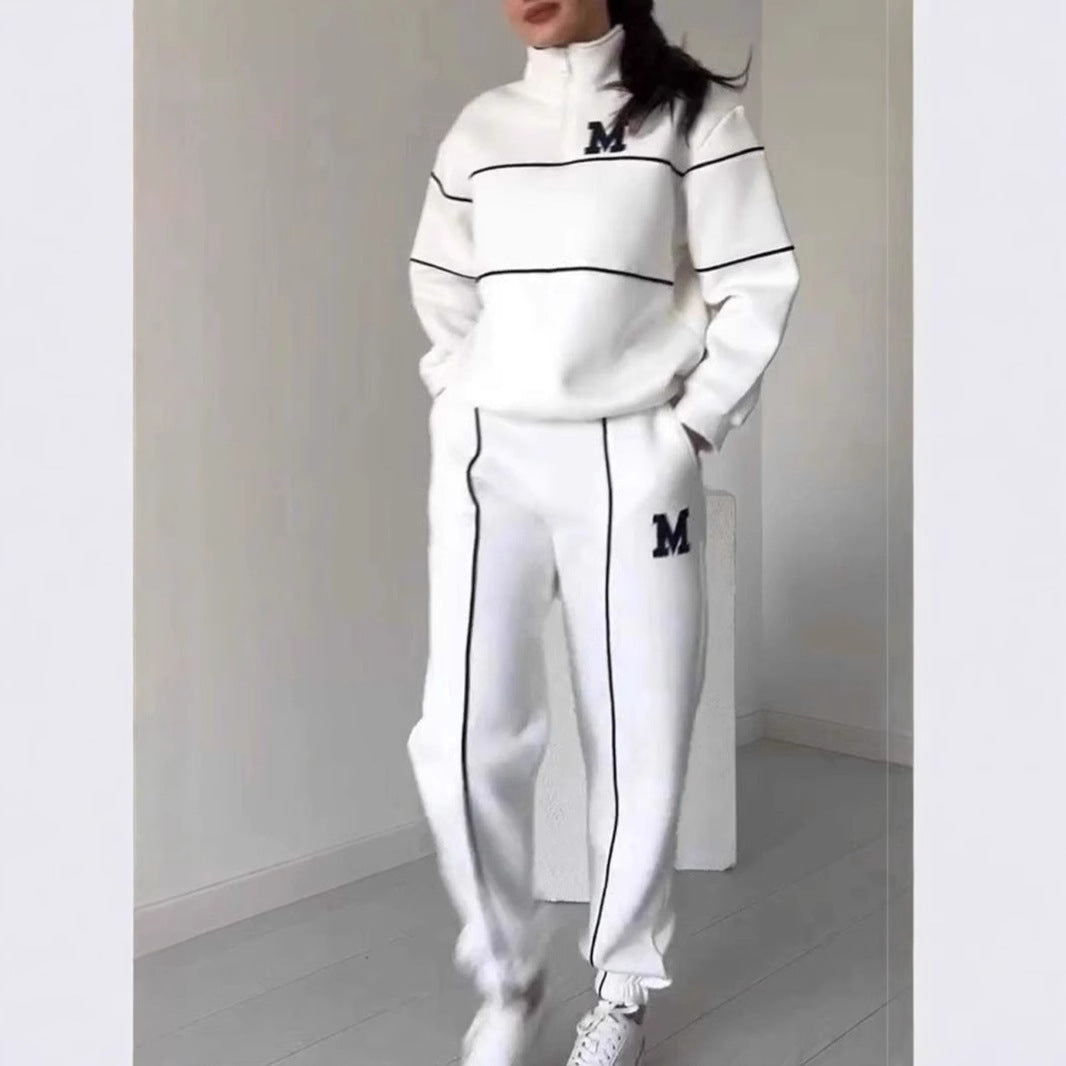 Women's sporty fleece suit set with stand-up collar and practical pockets, size S