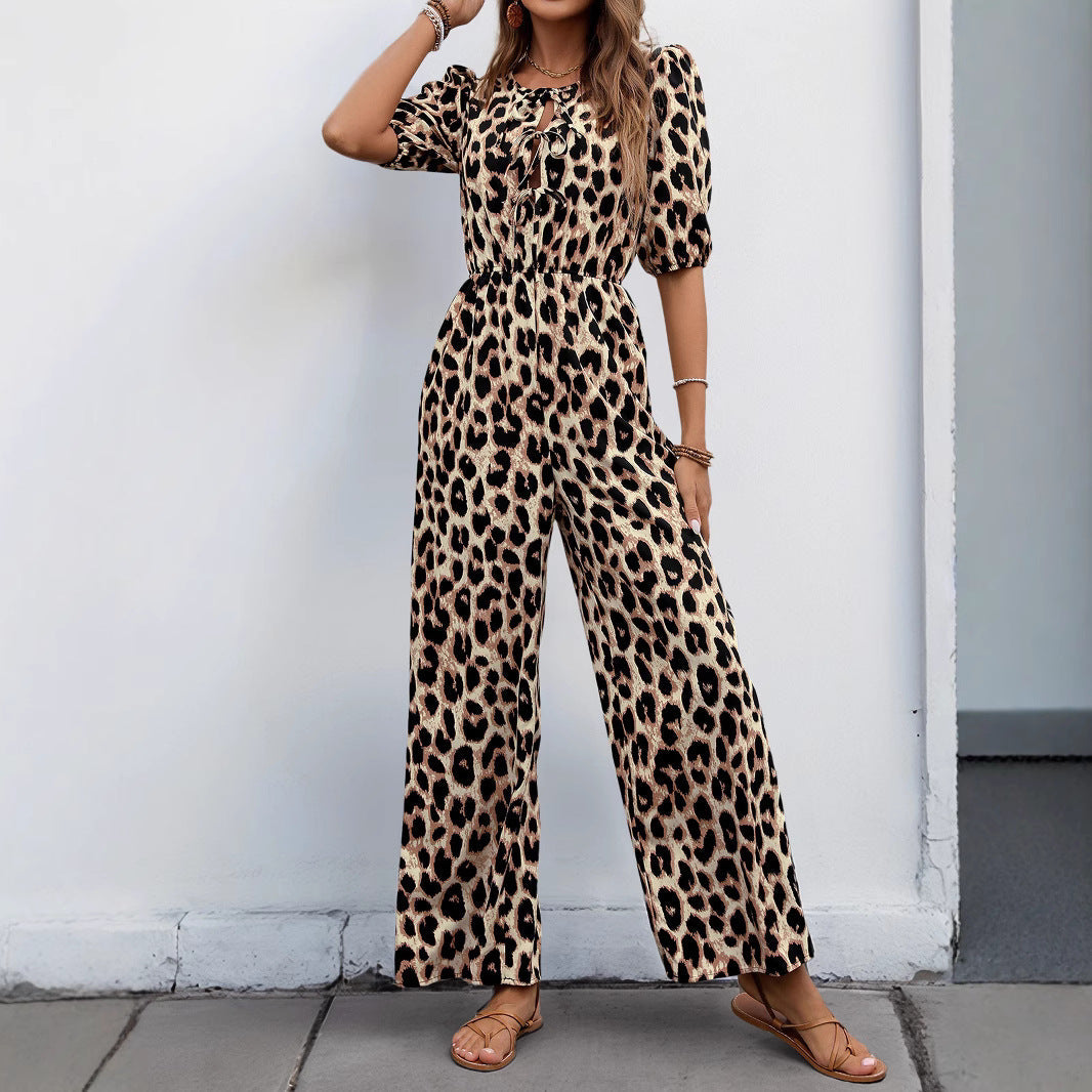 Damen-Jumpsuit mit elegantem Wickelausschnitt und modischem Leopardenmuster, Größe