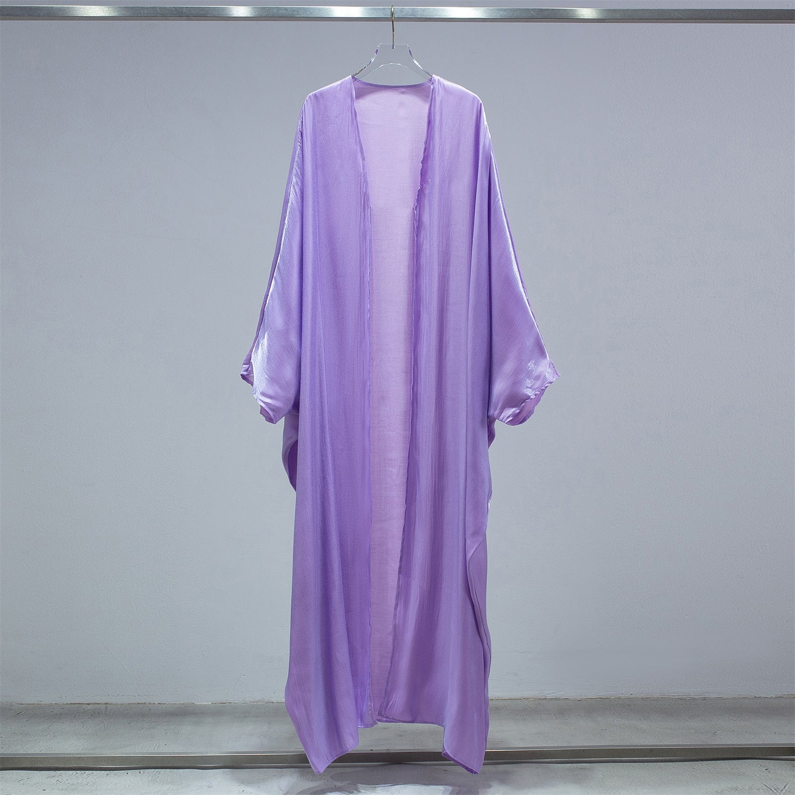 Größe des langen Cardigans für Damen