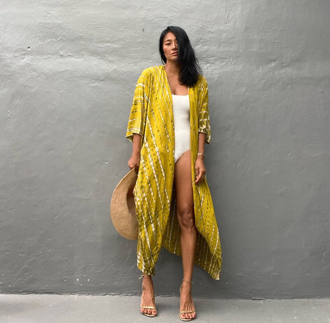 Women's beach kimono size