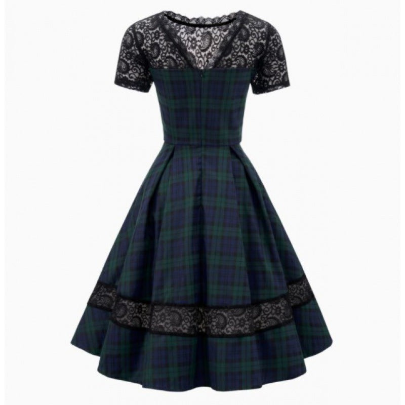 Women's evening dress with lace appliqués and a flowing skirt, size Valenzora