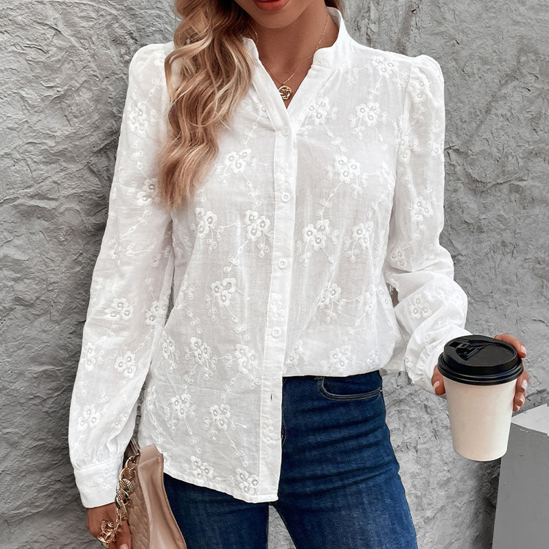 Damenbluse mit elegantem floralem Lochmuster, Größe