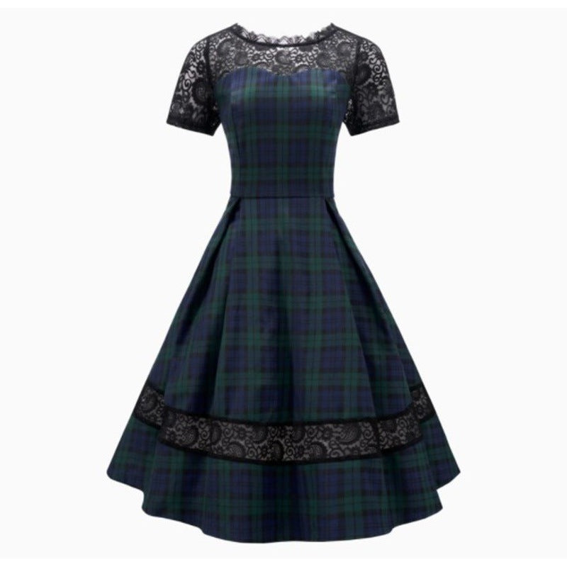 Women's evening dress with lace appliqués and a flowing skirt, size Valenzora