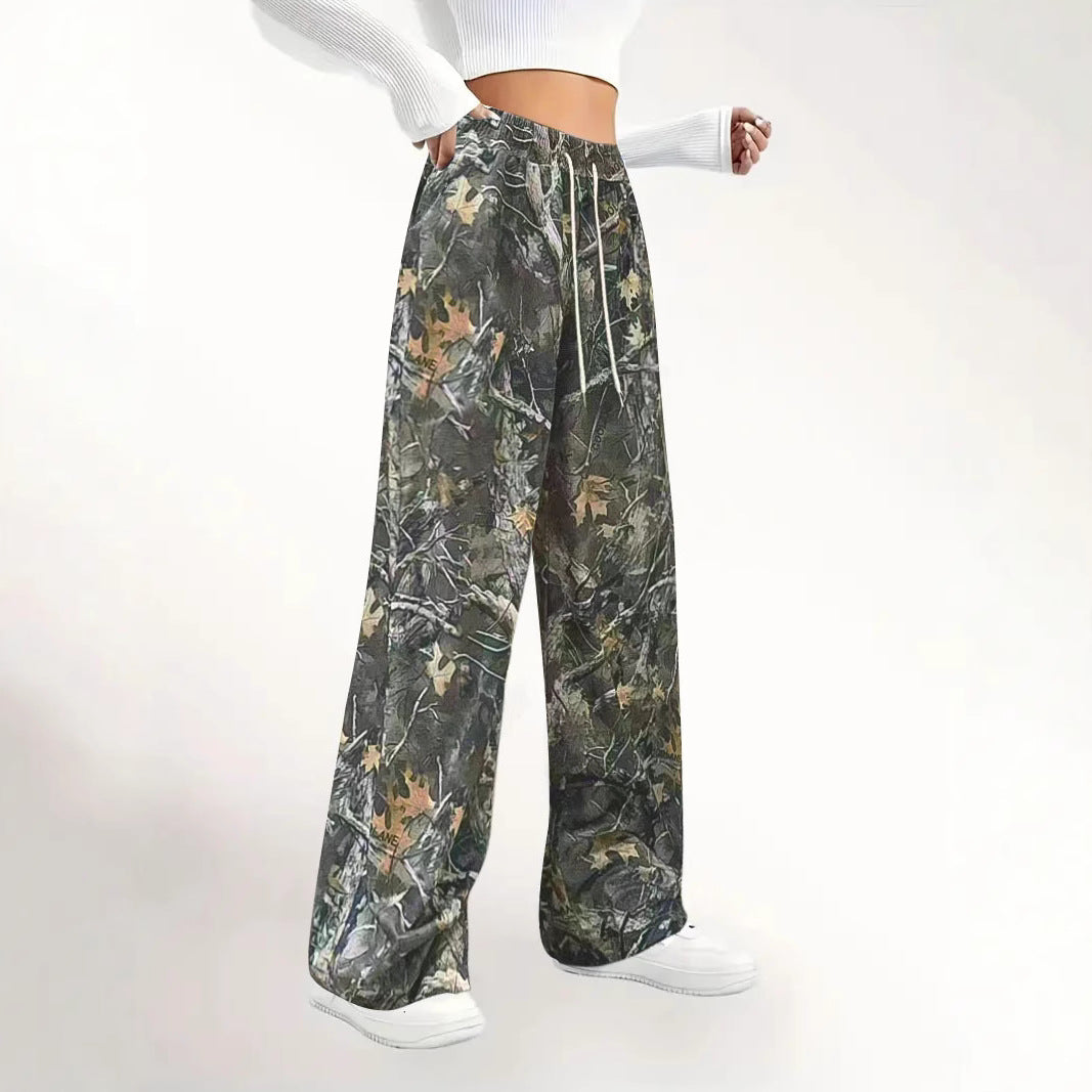 Bequeme Damen-Cargohose im trendigen Camouflage-Design, Größe