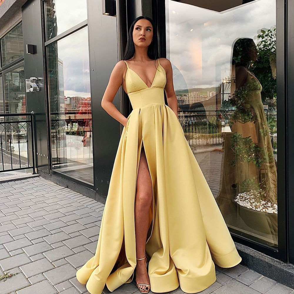 Women's evening dress with a daring leg slit and elegant V-neck, size [size missing]