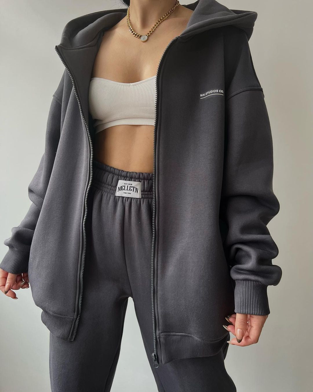 Damen Freizeit-Oversized-Kapuzenpullover mit durchgehendem Reißverschluss und praktischen Kängurutaschen, Größe S