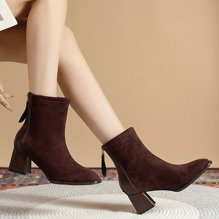 Women's ankle boots with elegant block heel and soft upper material, size Valenzora