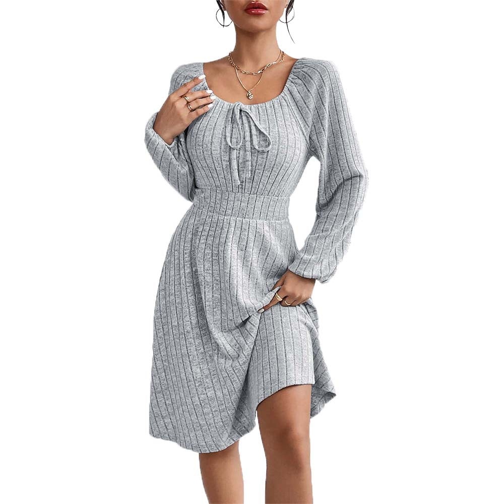 Women's midi dress with elastic material and fashionable ruching, size S